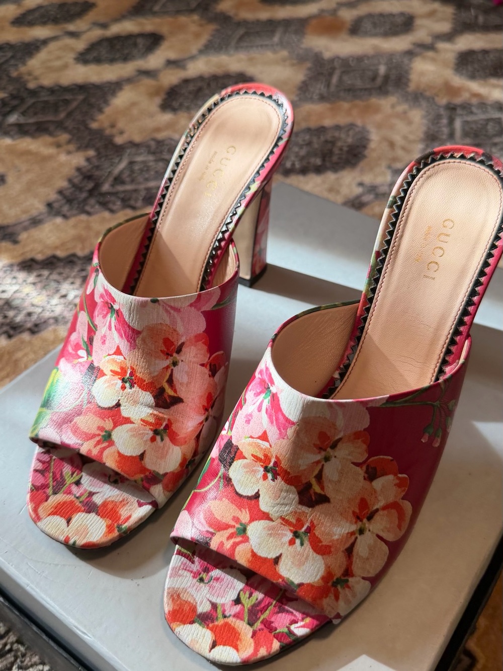 Gucci Pink Floral Open-Toe Block Heel Mules